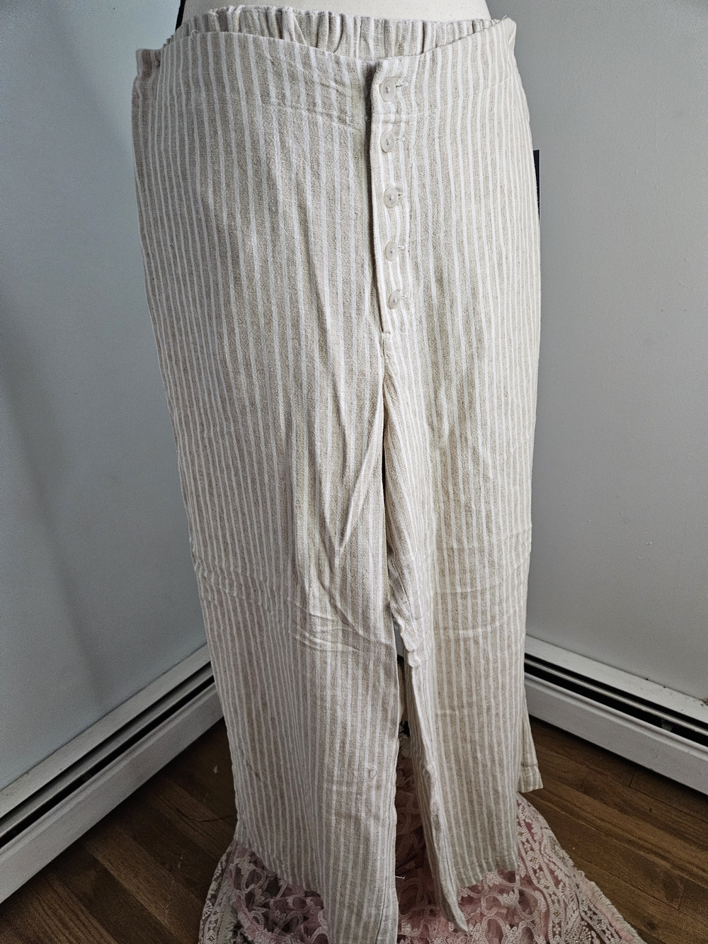 Beige & White Striped Button-Front Lounge Pants. Comfortwear